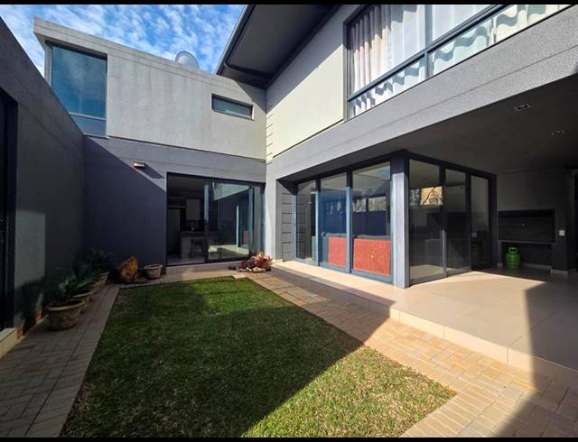 4 BEDROOM PROPERTY TO RENT IN WATERKLOOF RIDGE